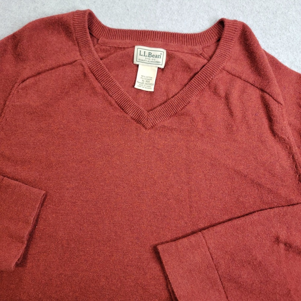 LL Bean V Neck Sweater Men's Large Red Cashmere Blend Long Sleeve Vintage